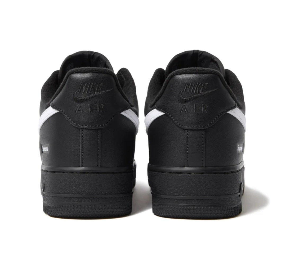 Nike Air Force 1 Low Supreme - Black/White