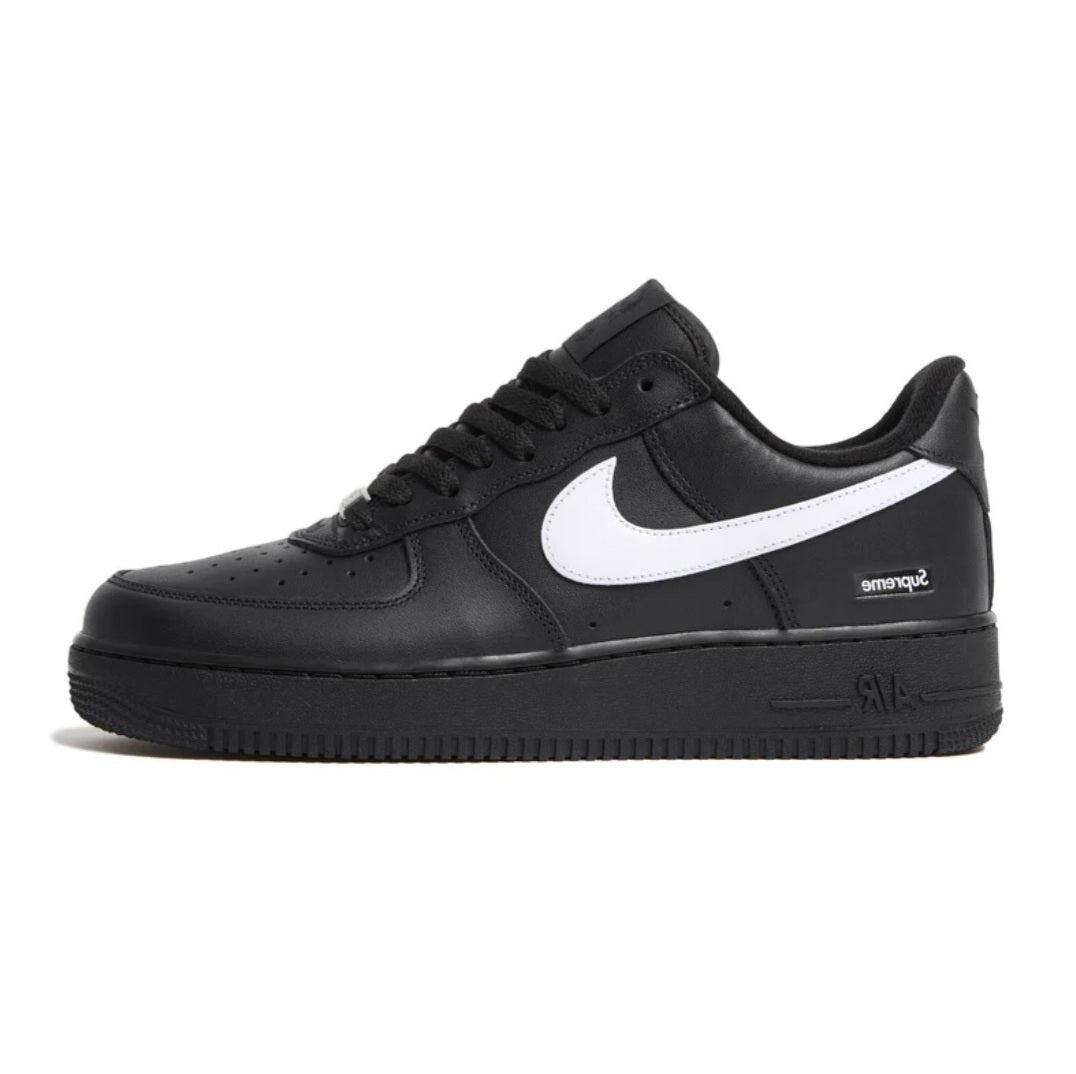 Nike Air Force 1 Low Supreme - Black/White