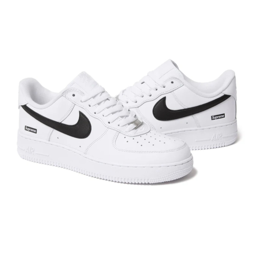 Nike Air Force 1 Low Supreme - White/Black