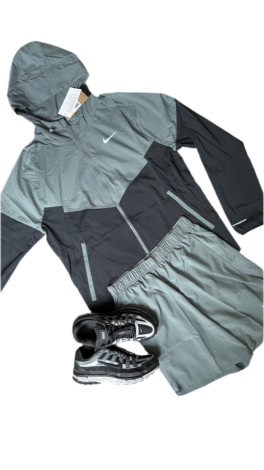 Nike Winbreaker Set - Grey/Black
